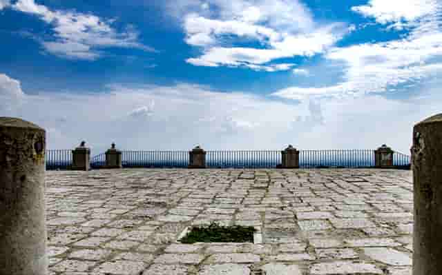 时尚化妆基础篇刘海设计技巧